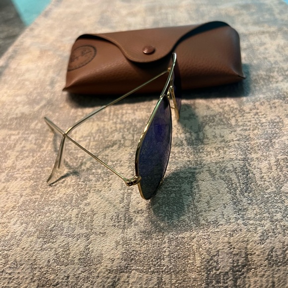 Ray-Ban Aviator Sunglasses with Deep Blue Lenses